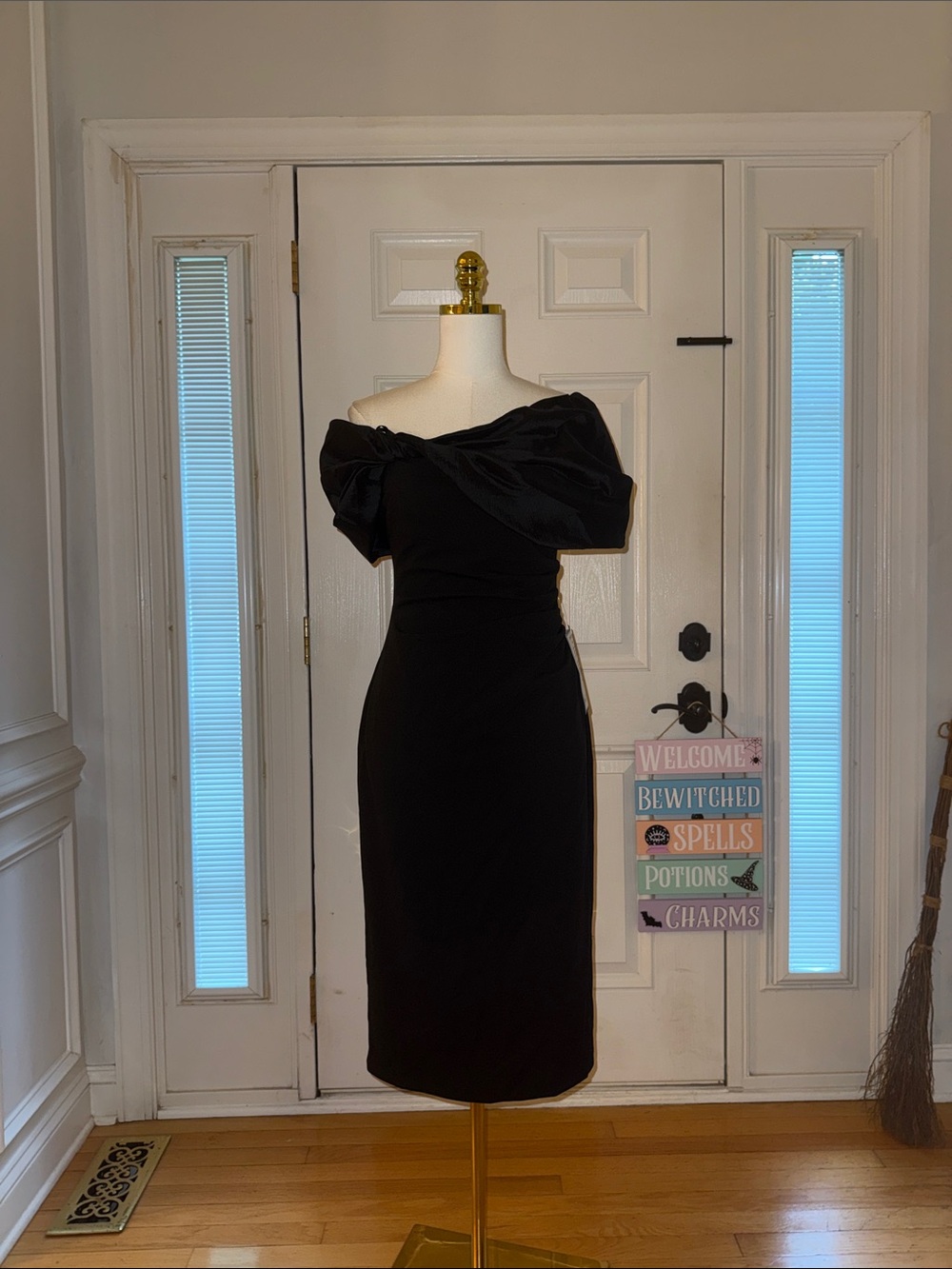Betsy & Adam Black Strapless Bow Sheath Dress